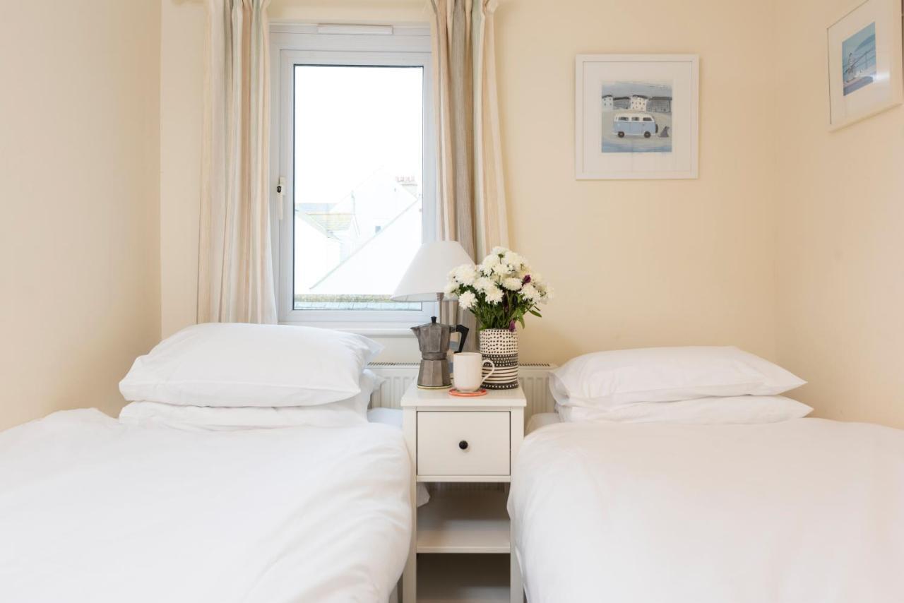 Waves Apartment, St Ives Luaran gambar
