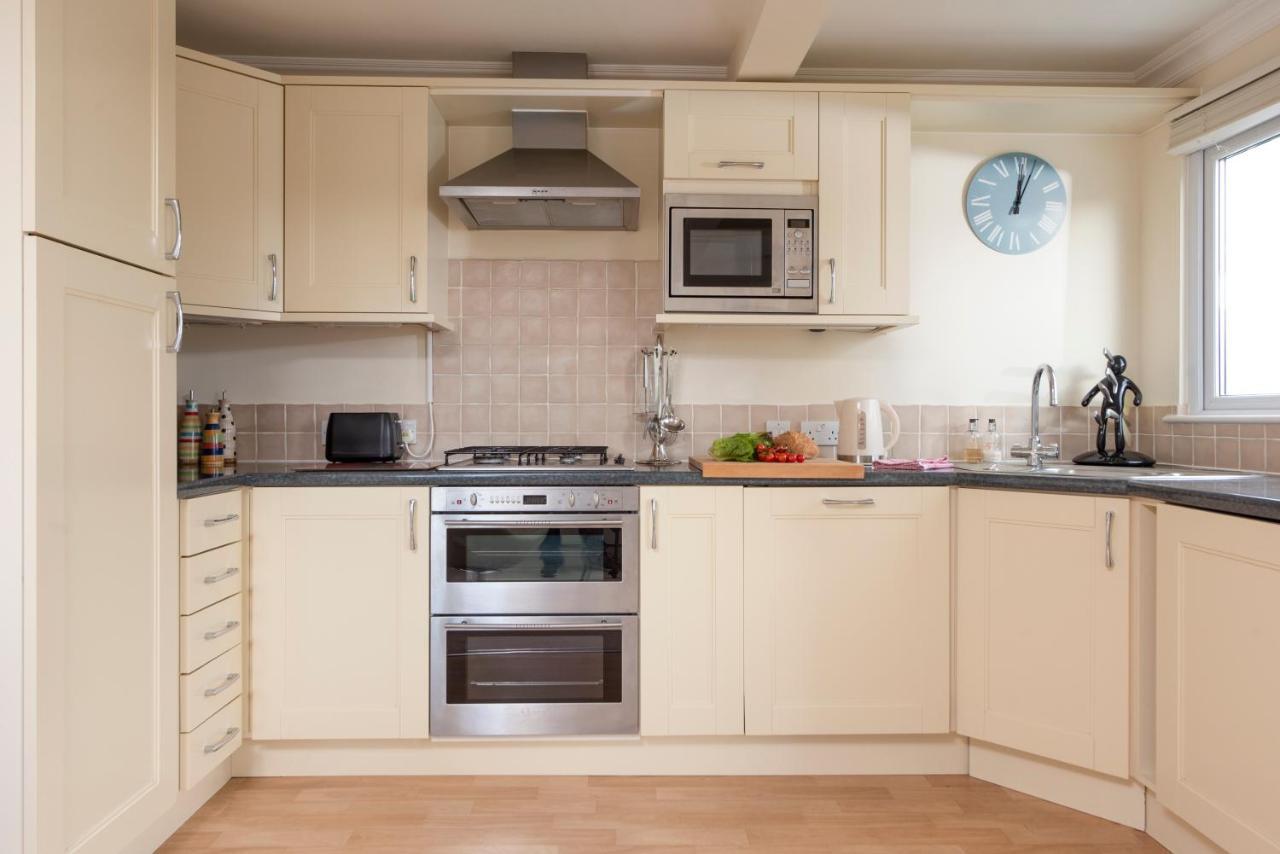 Waves Apartment, St Ives Luaran gambar